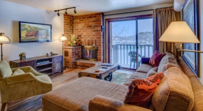 Bear Claw 208 - Ski-in Ski-out Condo!